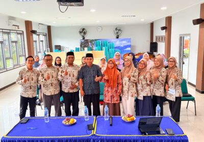Kepala Pusat Bahasa UIN Alauddin Makassar Jadi Narasumber Pelatihan Profesional Layanan Bahasa dan Manajemen TOEFL-TOAFL UINSI Samarinda